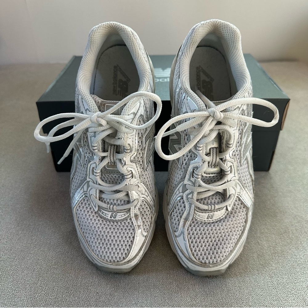 New Balance 740 White/Grey/Silver Athletic Sneakers. Women’s size 7 - Picture 5 of 6